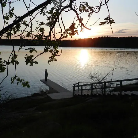 ゲストハウス Labbnaes Semesterhem ケミオンサーリ