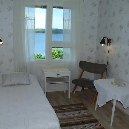 Guest house Labbnaes Semesterhem Kemionsaari