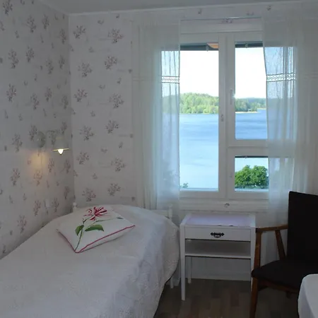 Guest house Labbnaes Semesterhem Kemionsaari