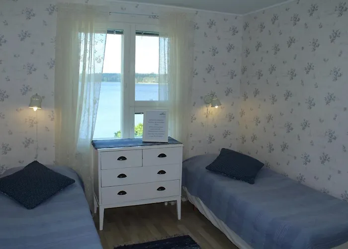 Labbnaes Semesterhem 招待所 基米托恩