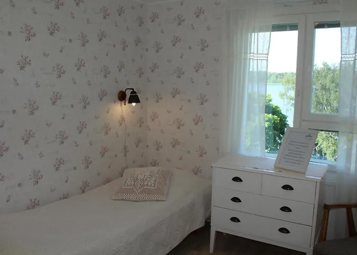 Labbnaes Semesterhem 招待所 *